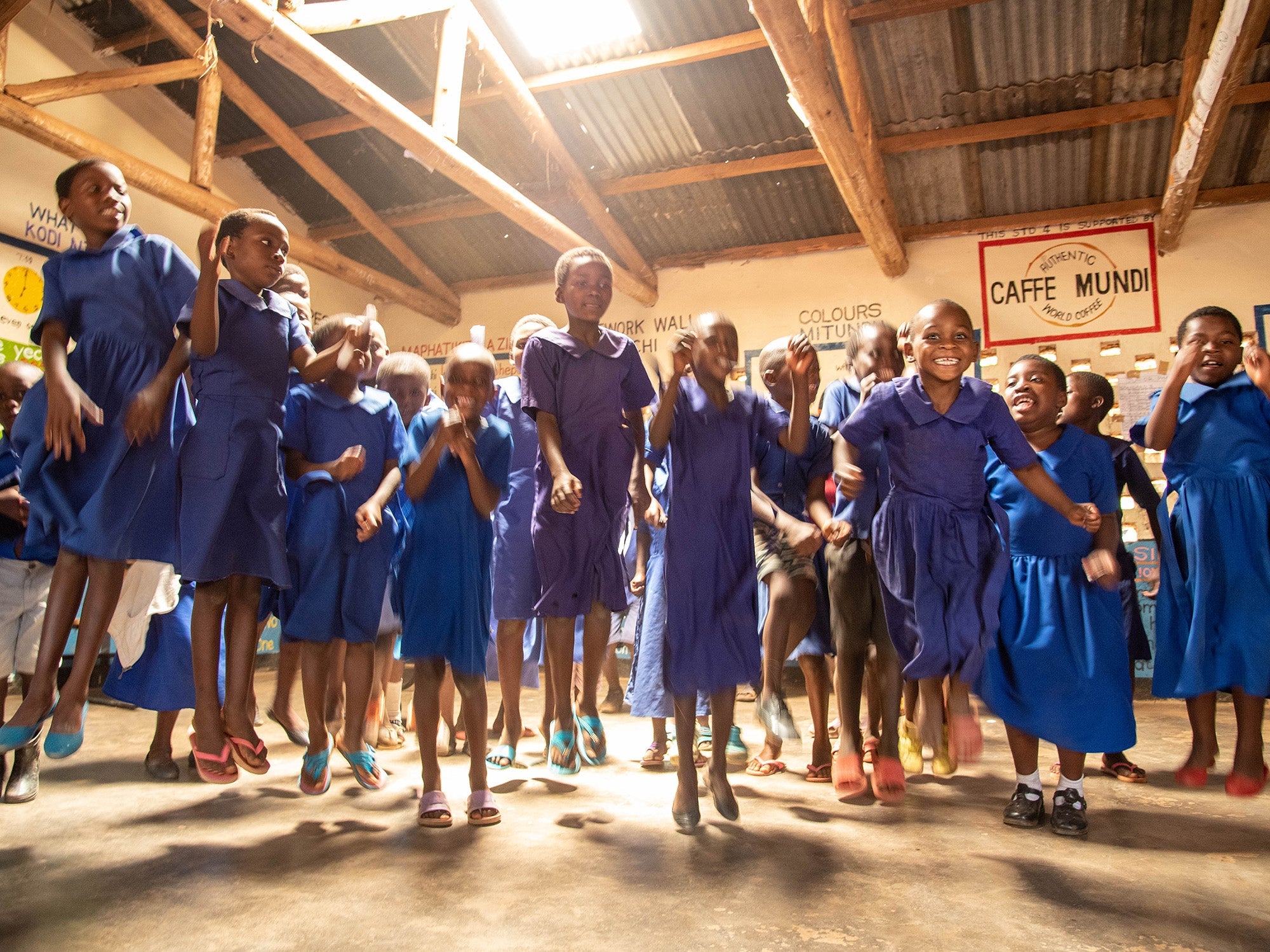 Schoolboeken voor Satemwa: een kleine bijdrage met directe impact